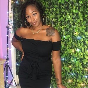 OFF SHOULDER BELTED DRESS